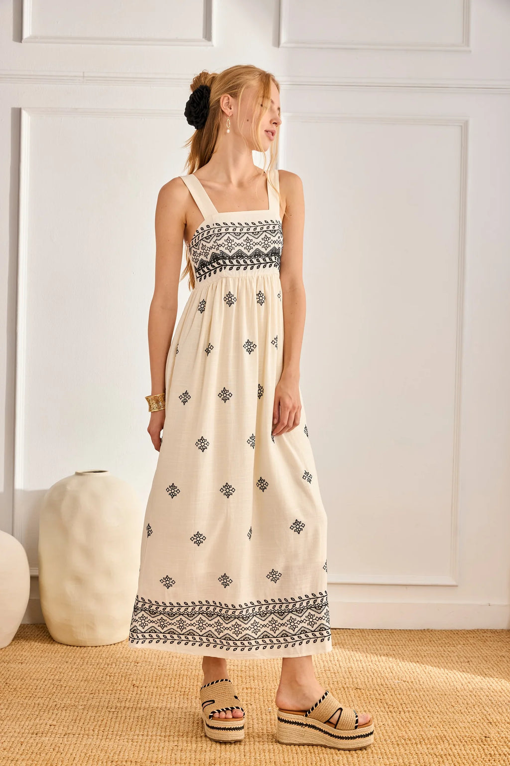 Urani Two-Tone Embroidered Midi Dress