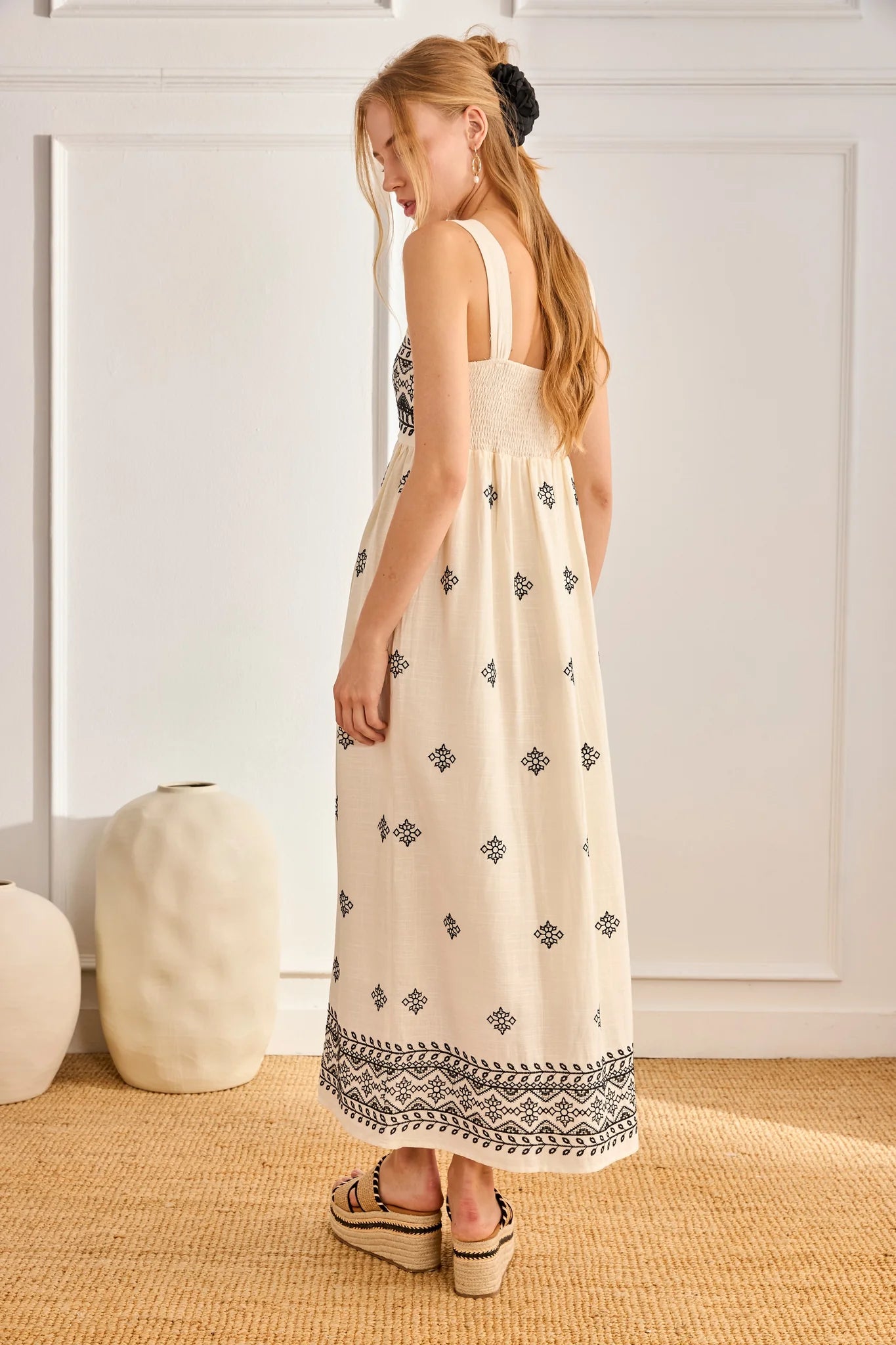 Urani Two-Tone Embroidered Midi Dress