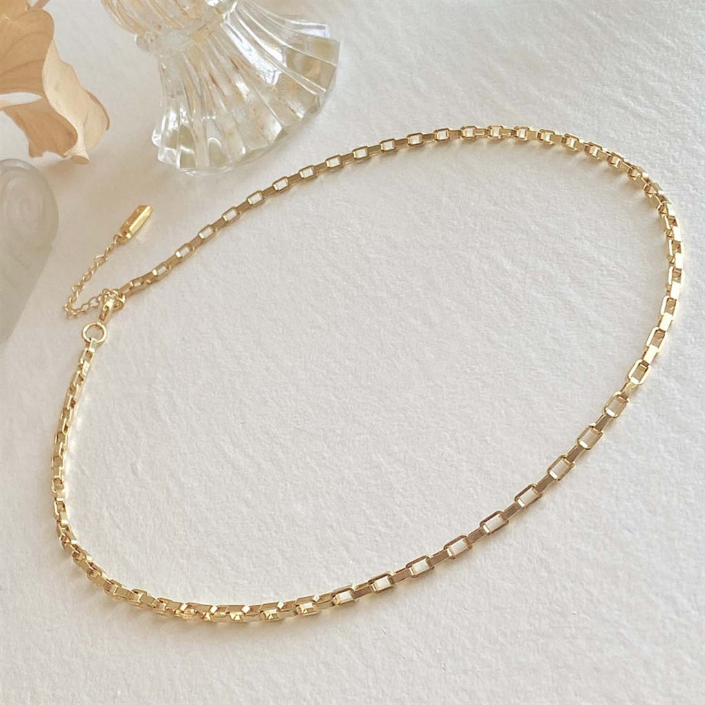 Dua Chunky Rectangular Box Chain Necklace