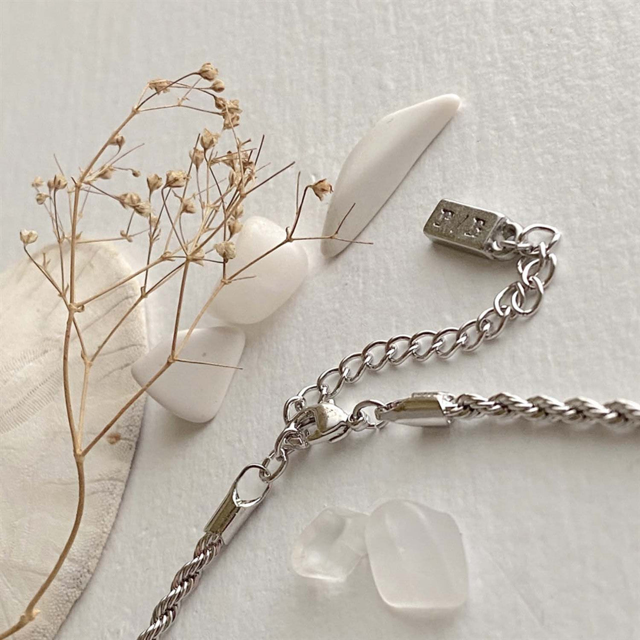 Ocnus Rope Chain Necklace