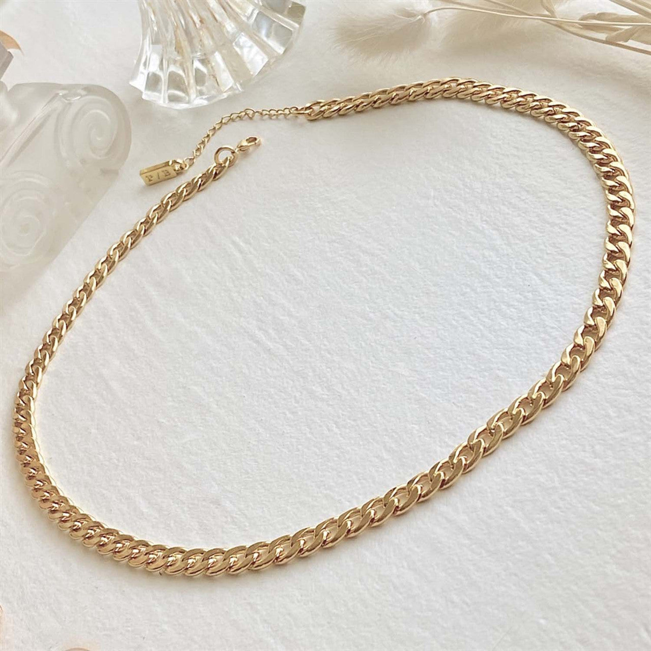 One Chain Large Link Chain Necklace