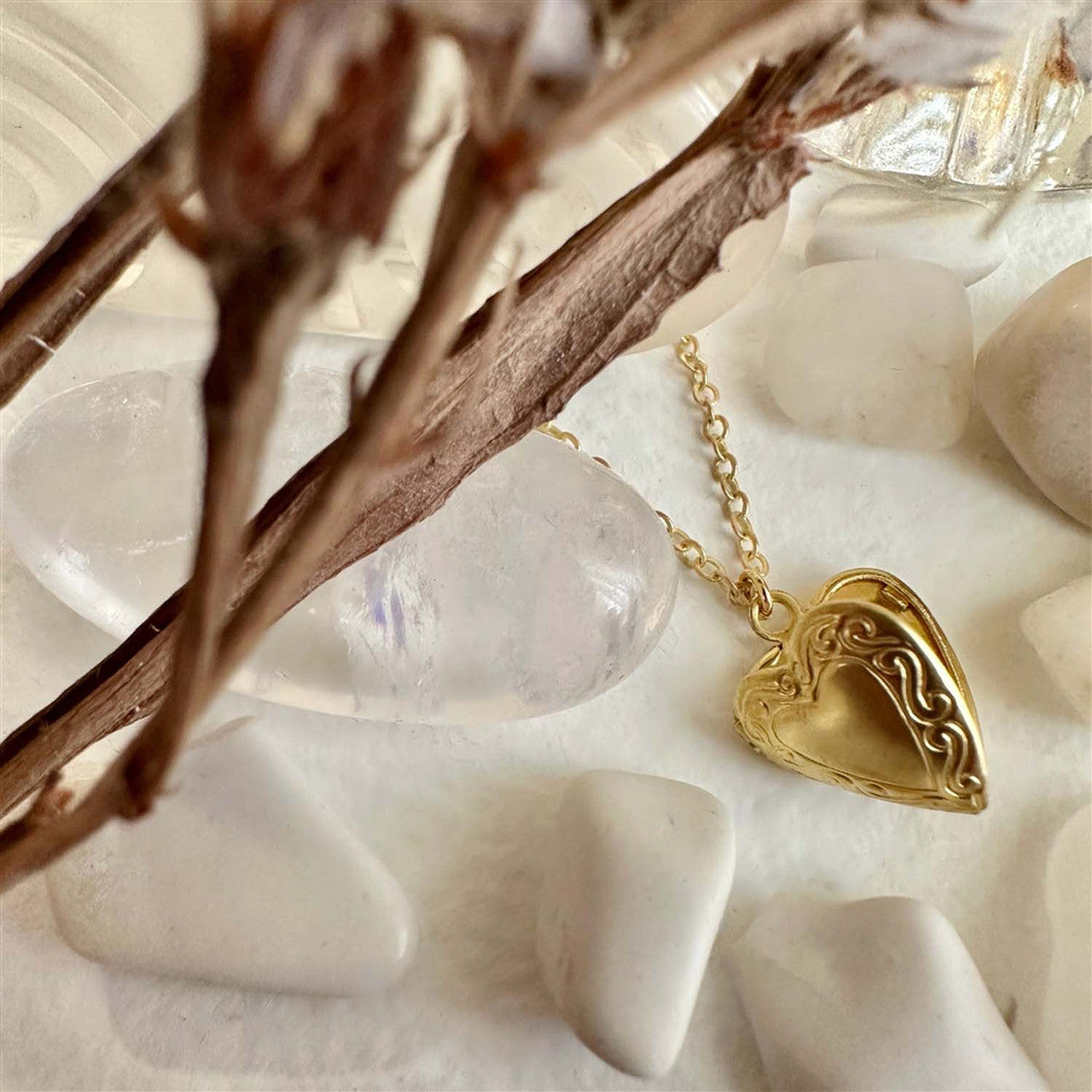 Elizabeth Vintage Heart Shaped Locket Charm Necklace