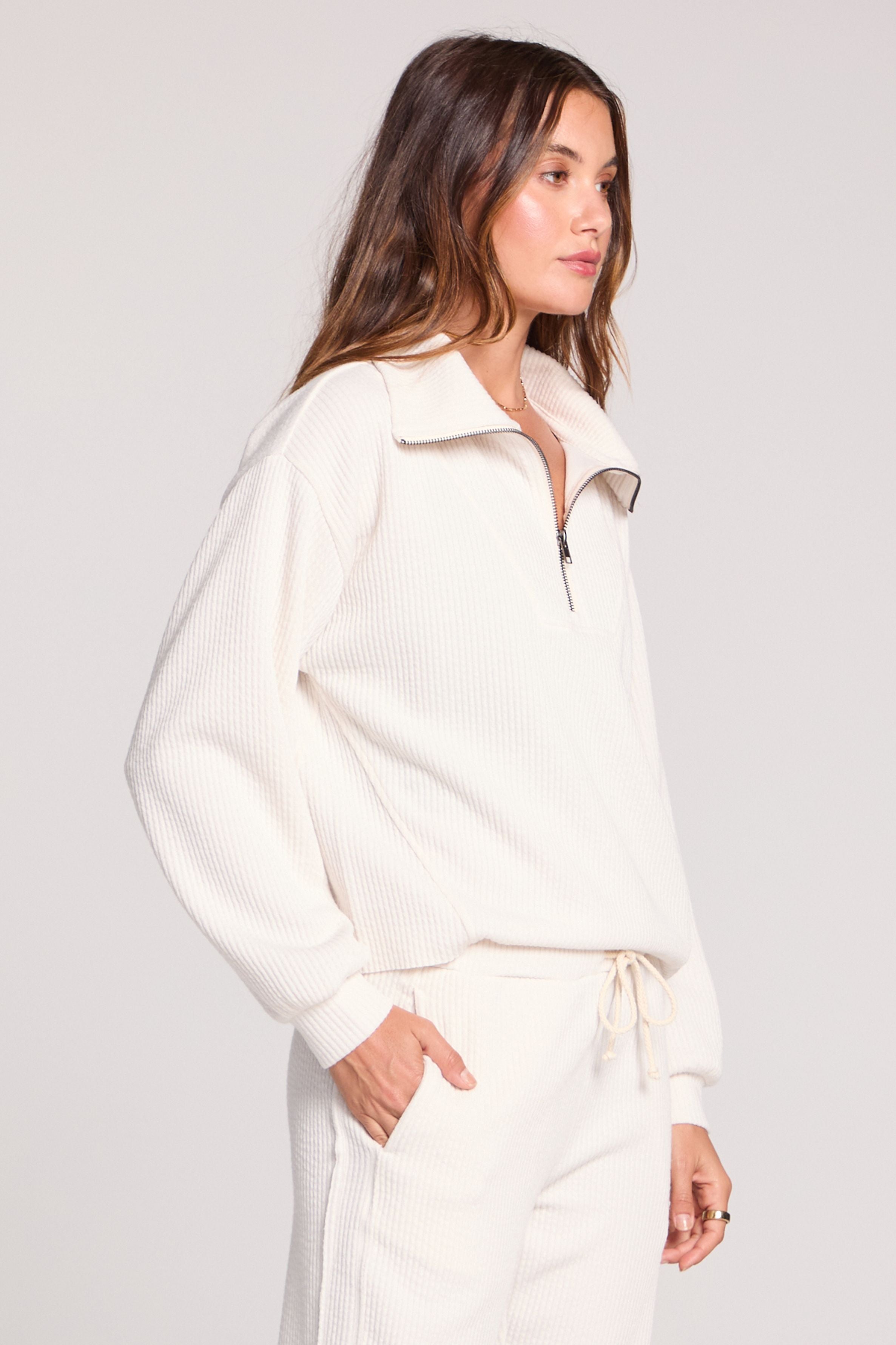 HALF ZIP SEAM PULLOVER