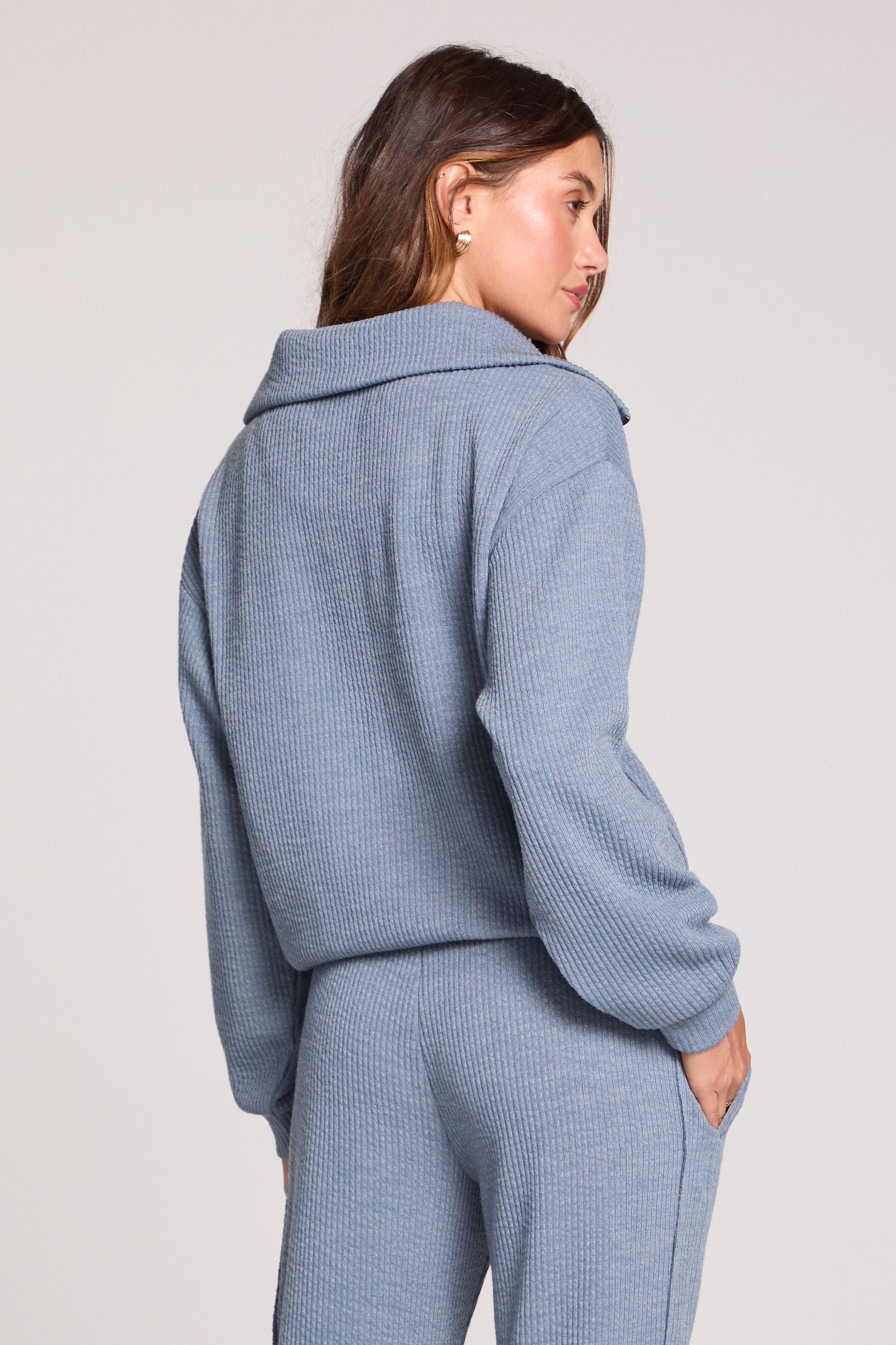 HALF ZIP SEAM PULLOVER