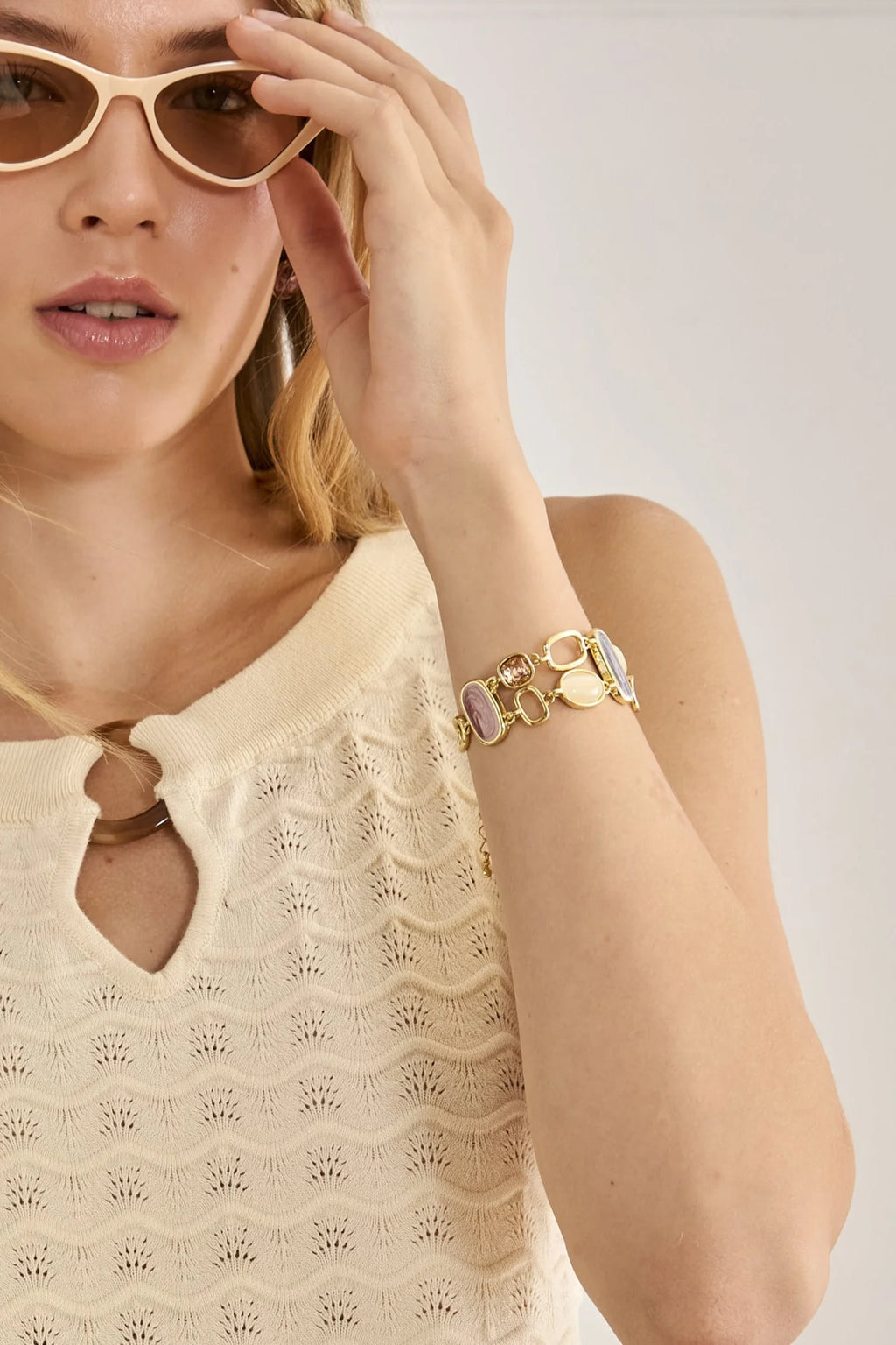 Dailen Metal Bracelet with Rhinestones