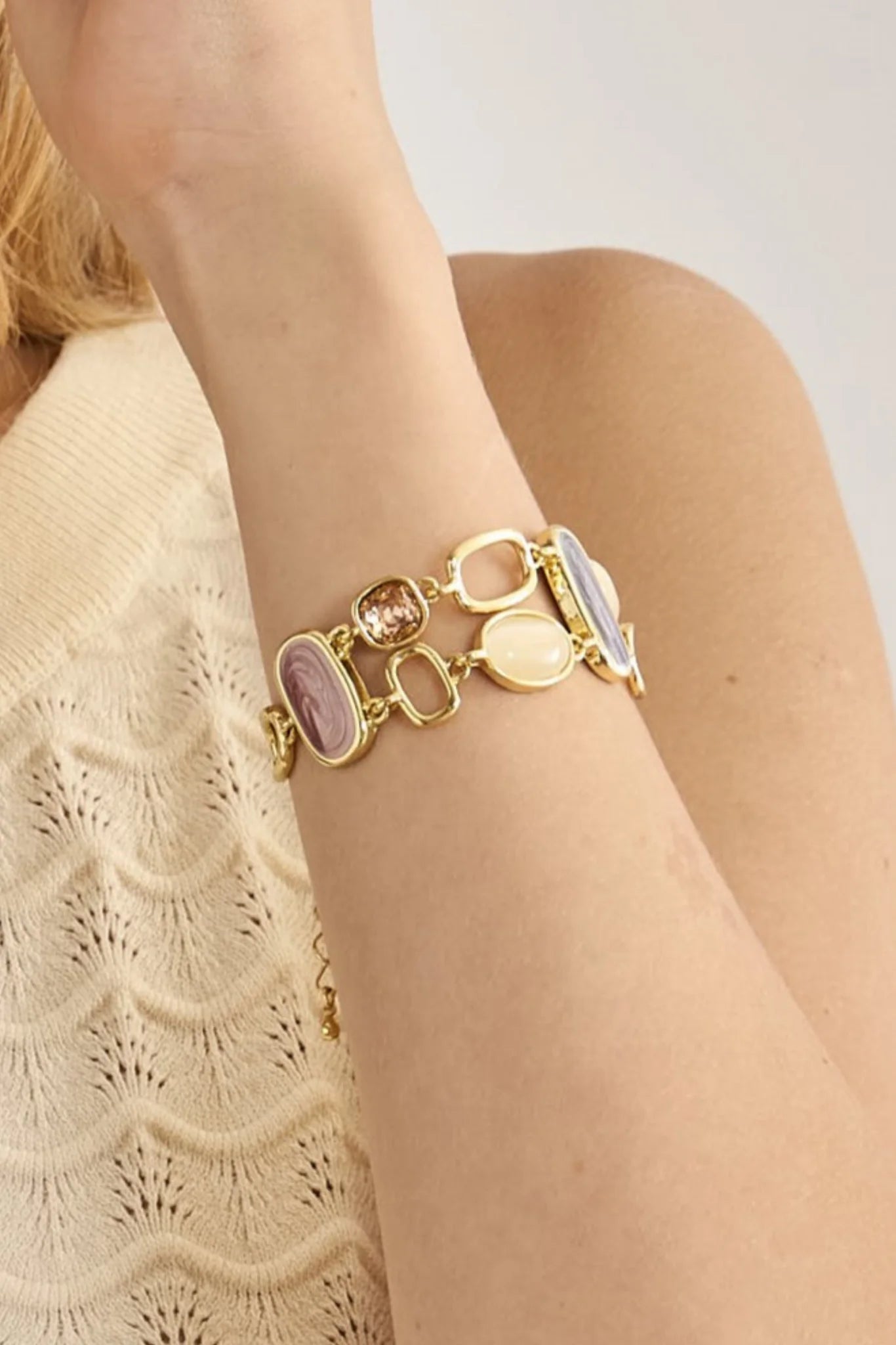 Dailen Metal Bracelet with Rhinestones