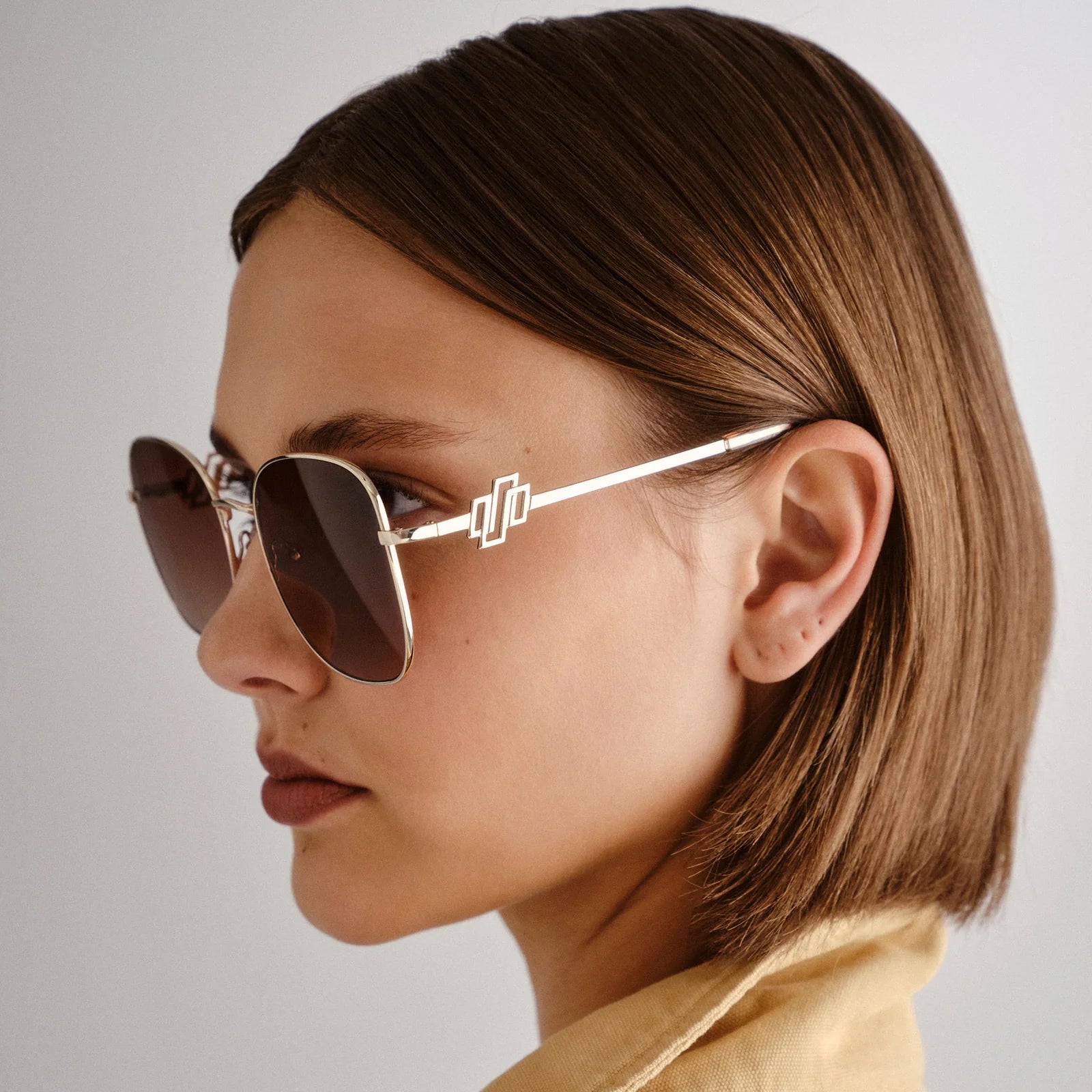 Metamorphosis Round Sunglasses