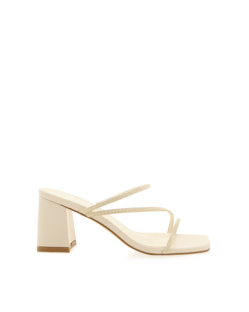 Yazmin Heel