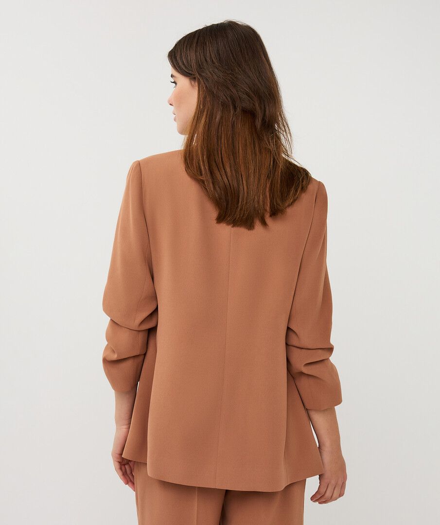 Ruched 3/4 Sleeve Crepe Blazer