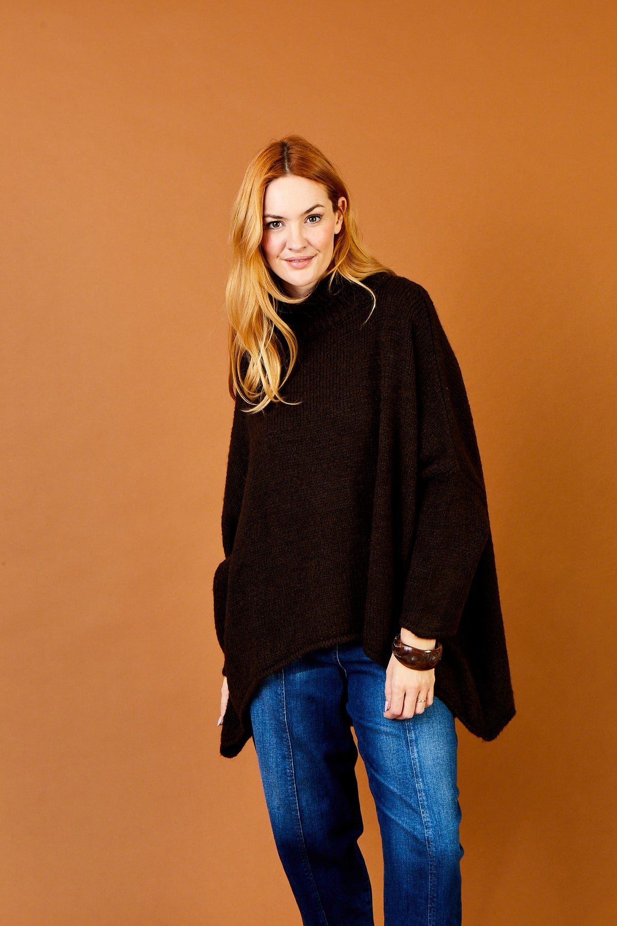 FORLI HI LO HIGH NECK OVERSIZE KNIT SWEATER