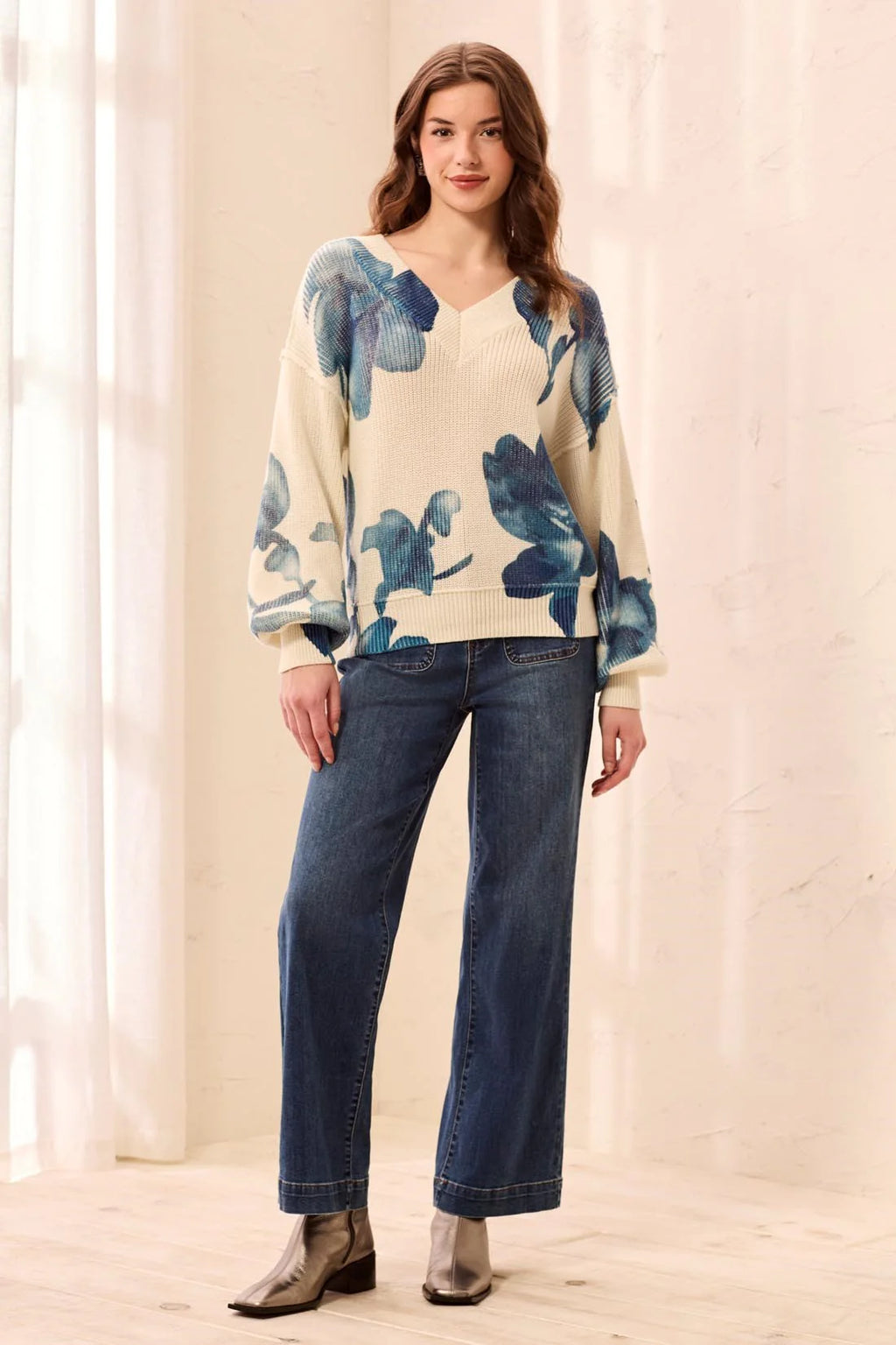 Drop Shoulder V-Neck Puff-Sleeve Printed Sweater