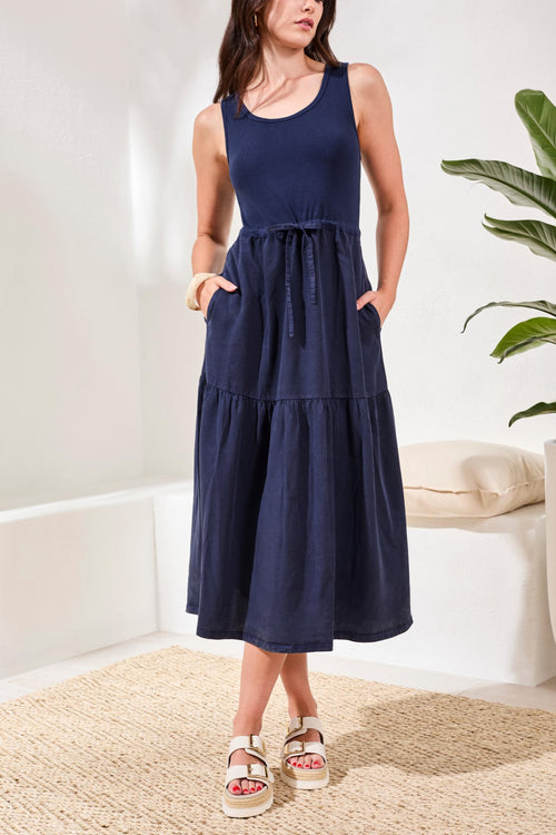 Sleeveless Scoop Neck Maxi Dress