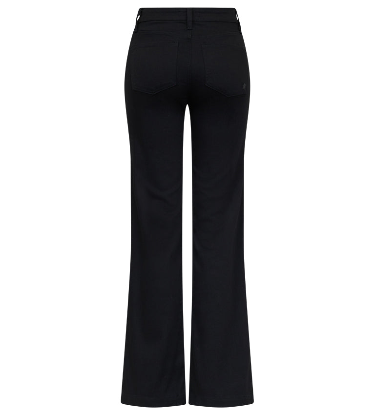 Avery Trouser Leg Jeans