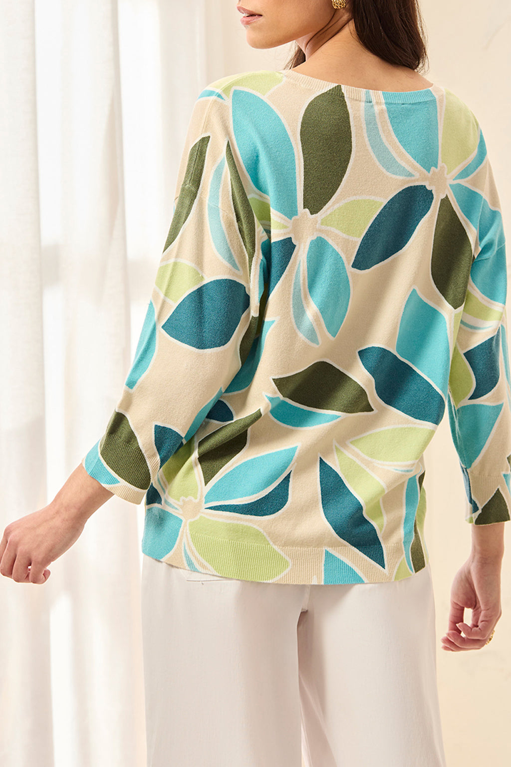 Soft Yarn Three-Quarter Sleeve Crewneck Sweater