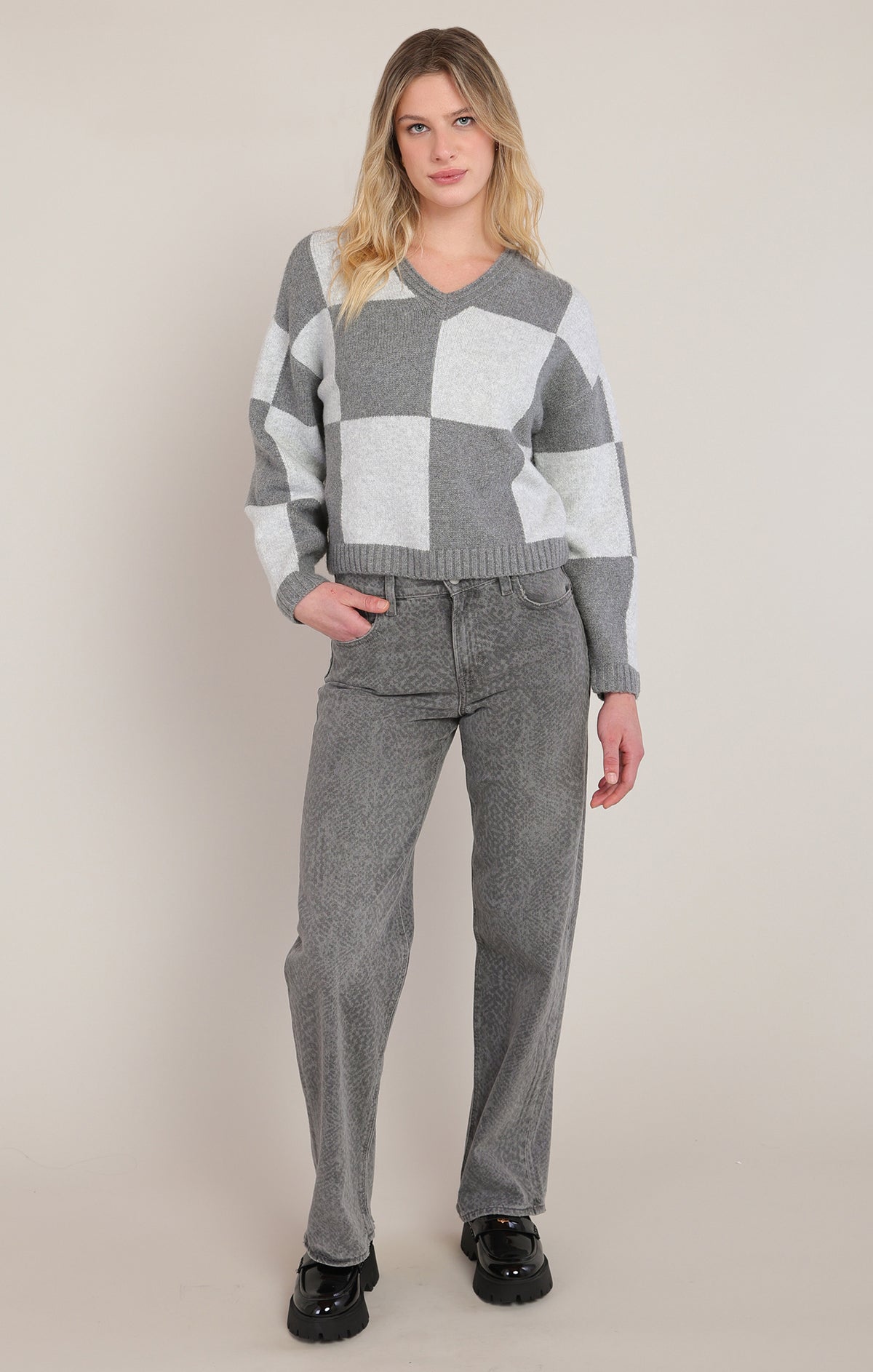 Colour Block V-Neck Sweater
