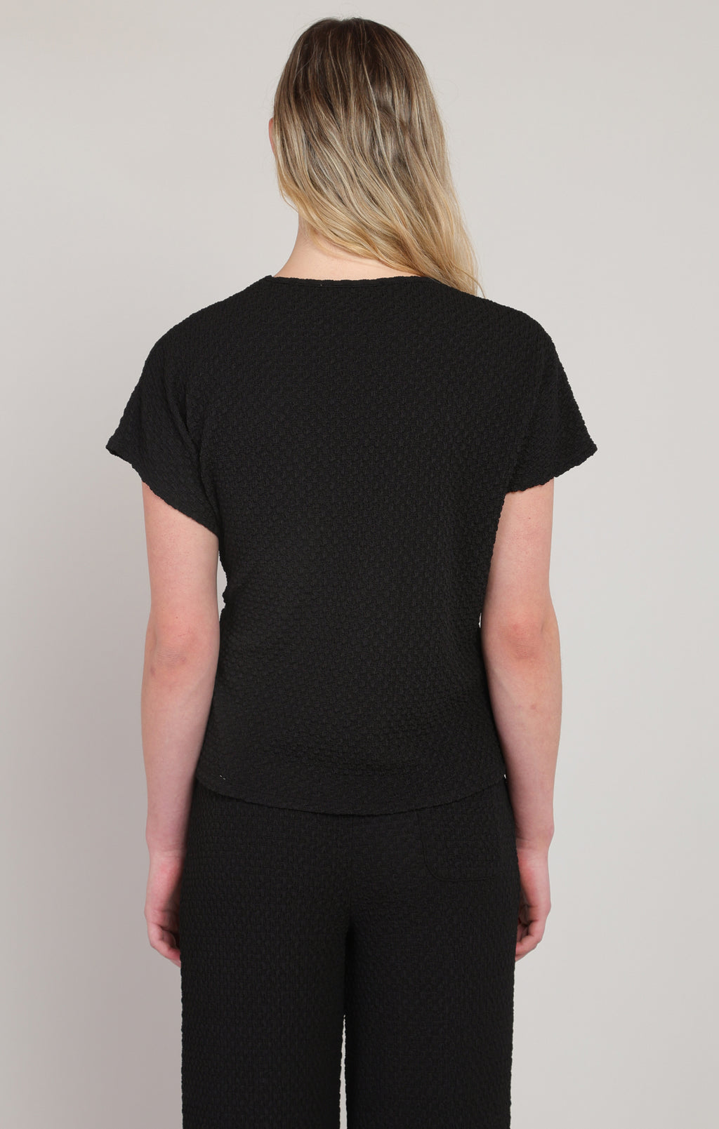 Textured Knot Front Short Sleeve Top