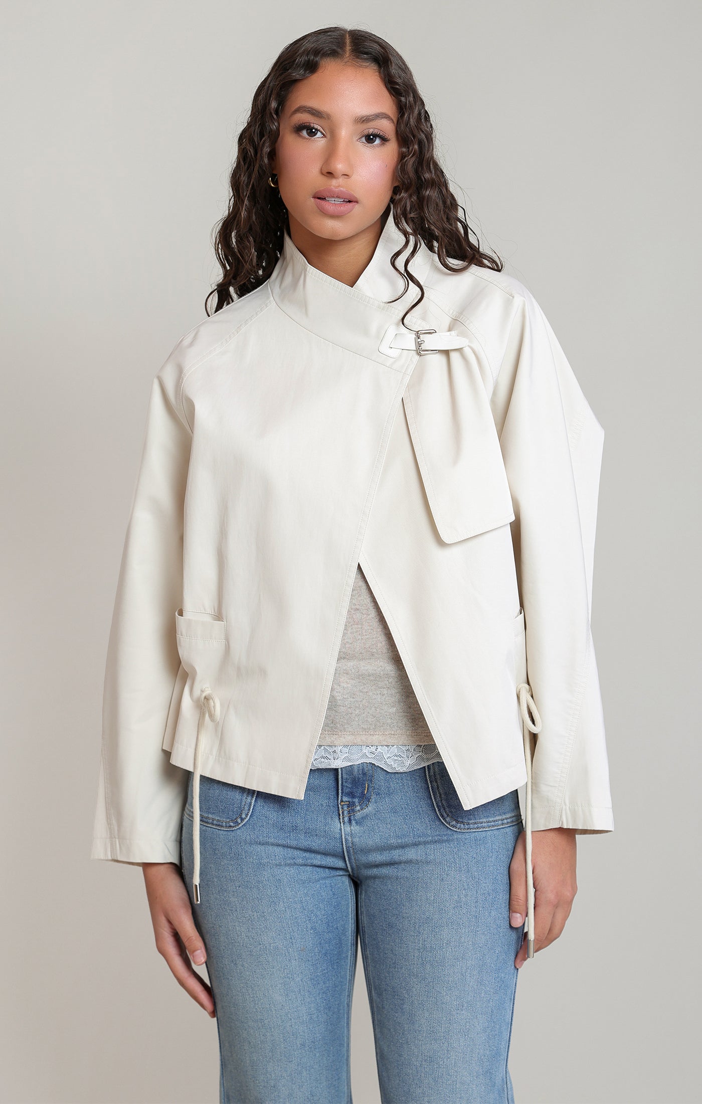 Buckle-Neck Short Trench Jacket