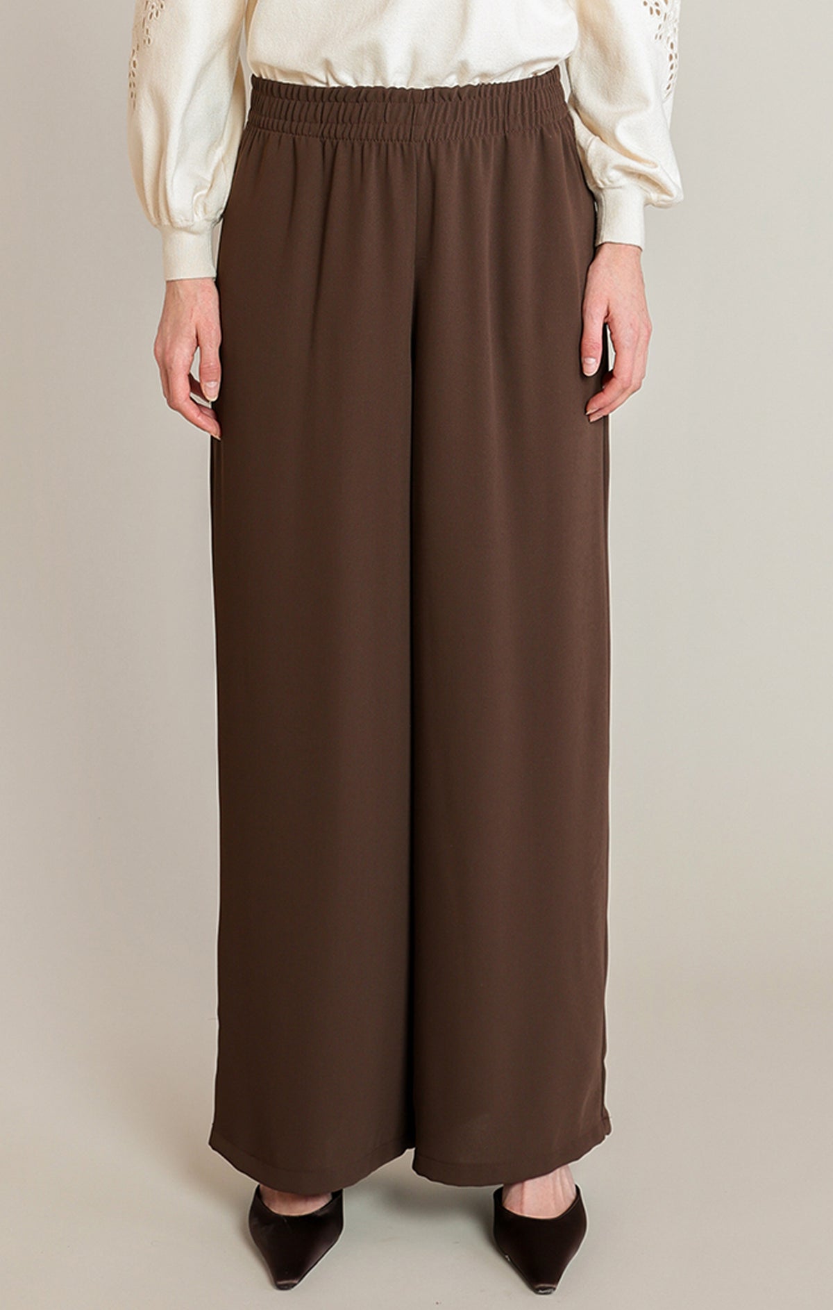 Wide Leg Pull On Pant