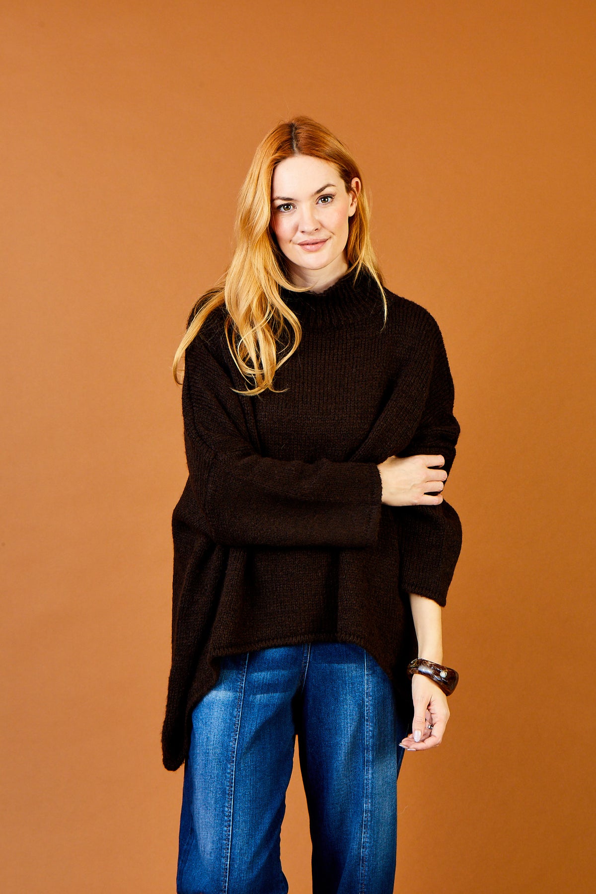 FORLI HI LO HIGH NECK OVERSIZE KNIT SWEATER
